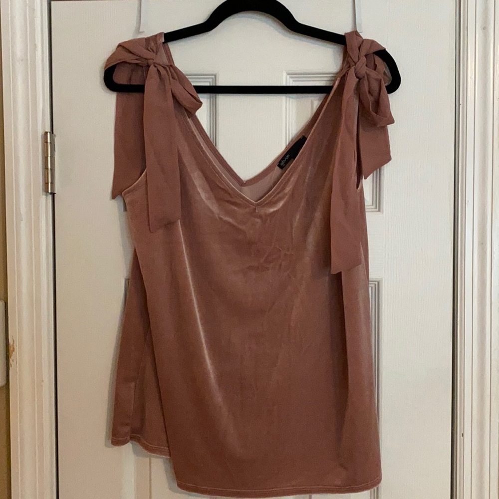 Gibson Velvet Tank with Adjustable Bows Medium